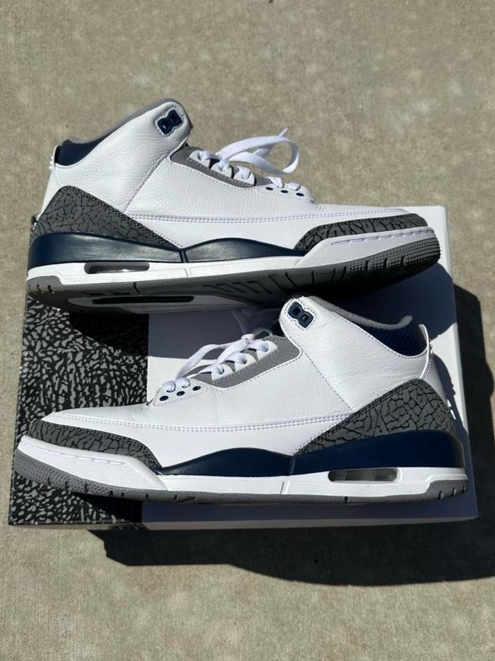 Air Jordan 3 Midnight Navy Men’s White and Navy Retro Sneakers